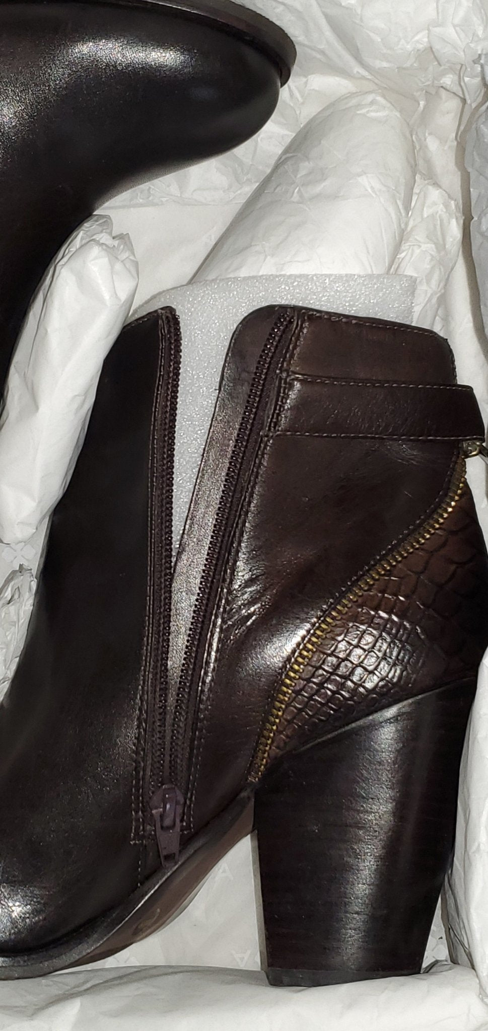 Arturo Chiang Brown Boots|New - My Lil' Secret Boutique