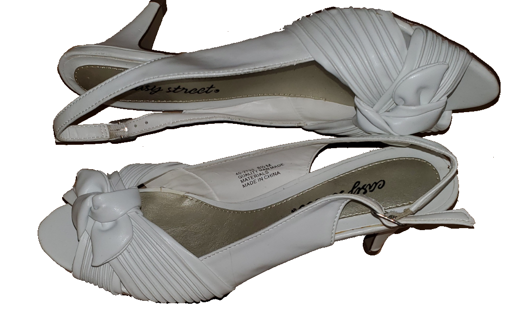 Easy Street White Sling Back Knot Heels|Like New!