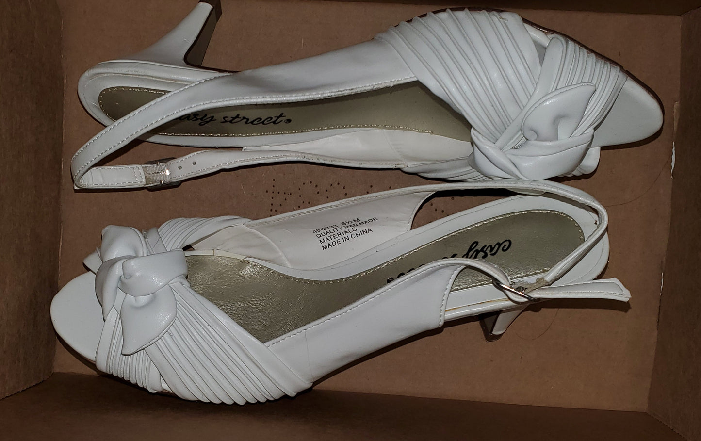 Easy Street White Sling Back Knot Heels|Like New!