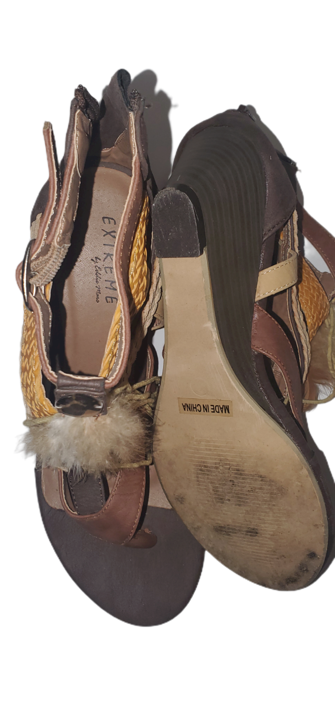 Fashion Feather Wedge Brown Sandals|Used