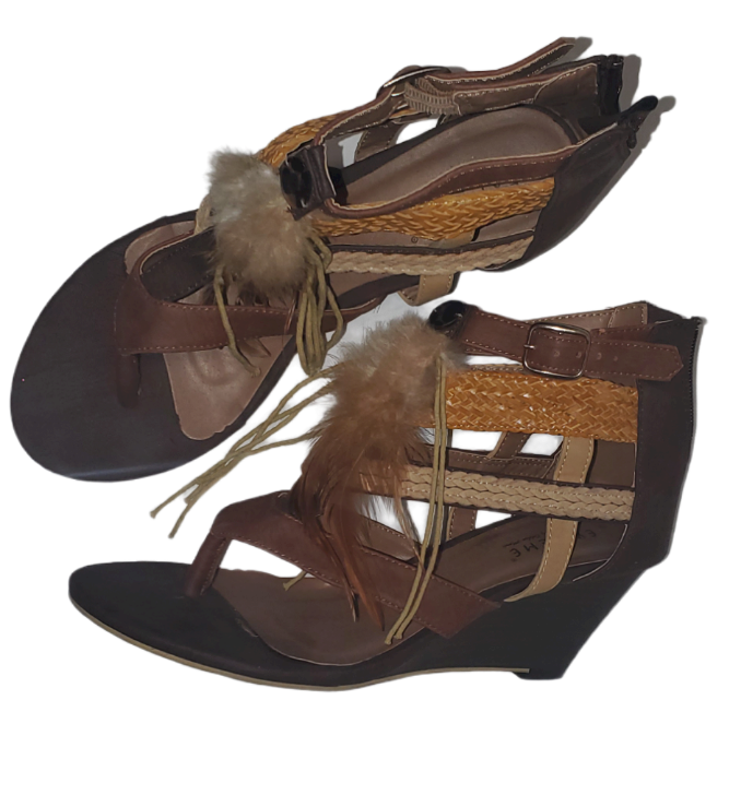 Fashion Feather Wedge Brown Sandals|Used